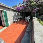 Villa Maison Ancienne Rénovée Avec Vue Sur Et Cap Corse Centuri