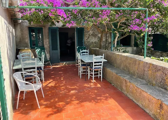 Maison Ancienne Renovee Avec Vue Sur Et Cap Corse *