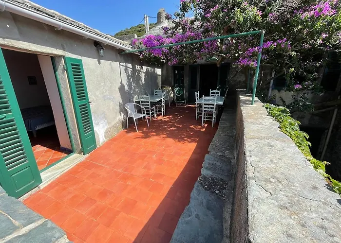 Villa Maison Ancienne Renovee Avec Vue Sur Et Cap Corse Centuri